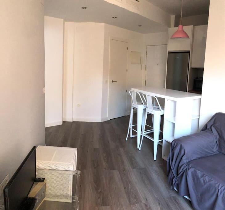 Luminoso Apartamento Con Garaje En El Centro Malaga Bagian luar foto